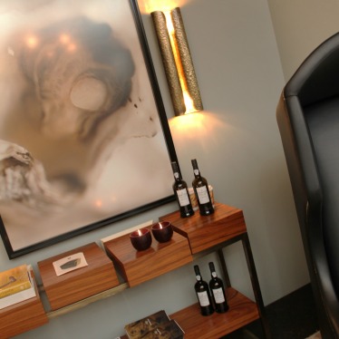 For BRABBU, the DECOREX promises to be the most exciting ever. It is the stage that will reunite the brand’s novelties, the best sellers and the most wanted by the Press. A cosmopolitan, cozy and fierce ambiance that totally reflects the brand’s mission.